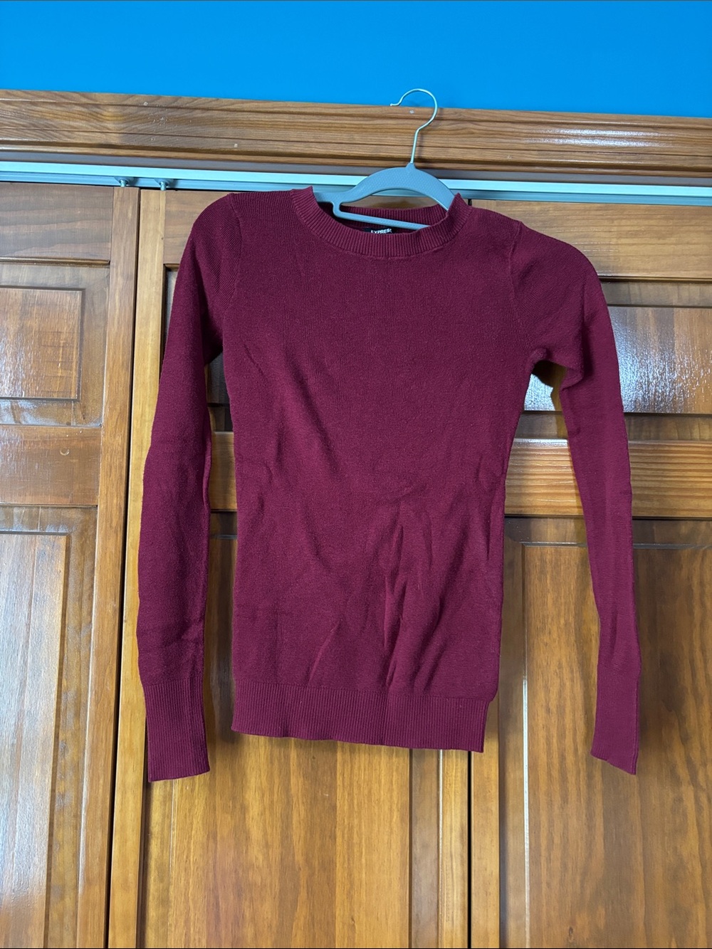 Express Women's Crewneck Sweater Burgundy